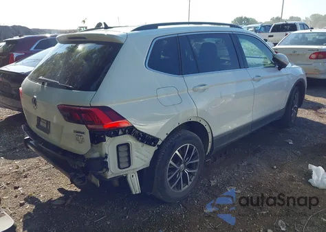 2020 Volkswagen Tiguan 2.0T Se/2.0T Se R-Line Black/2.0T Sel из США, поврежденный, VIN 3VV2B7AX2LM001628